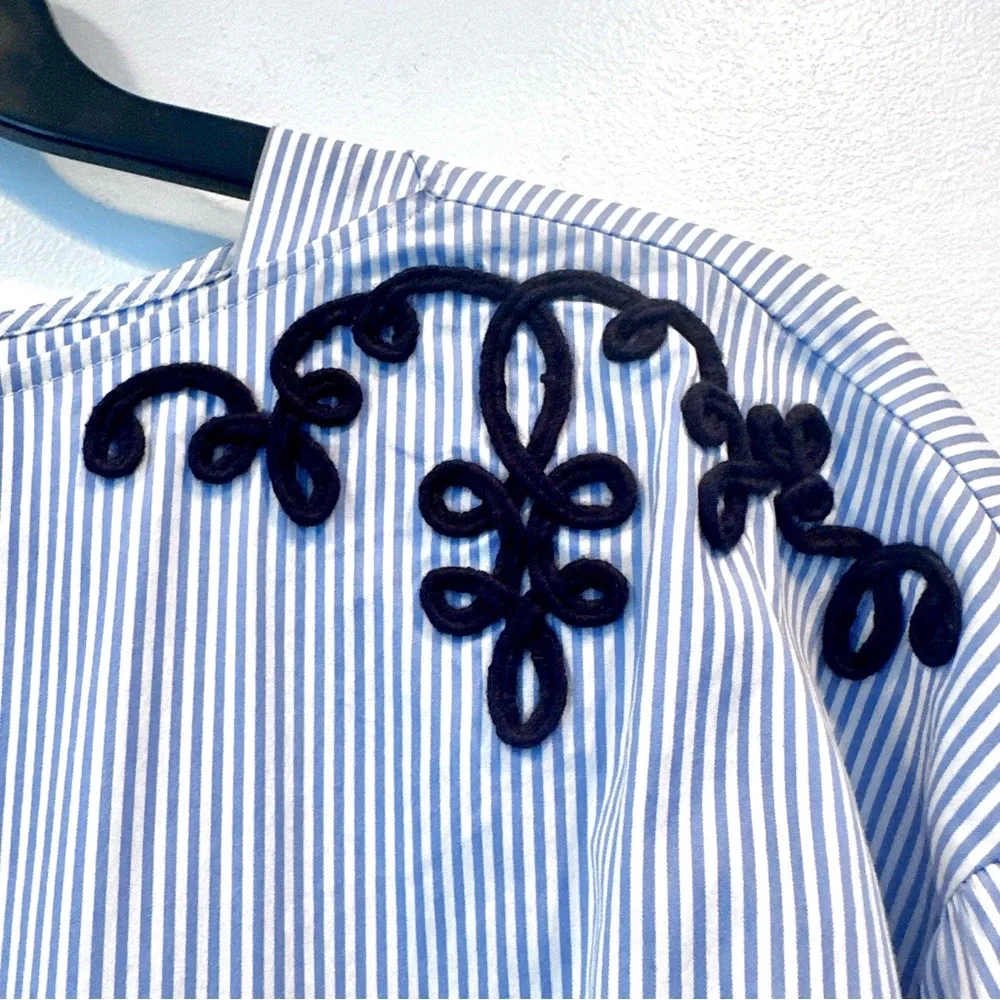 Ann Taylor White Blue Striped Ruffle Flare Sleeve Embroidered Blouse, Size s - Picture 3 of 8